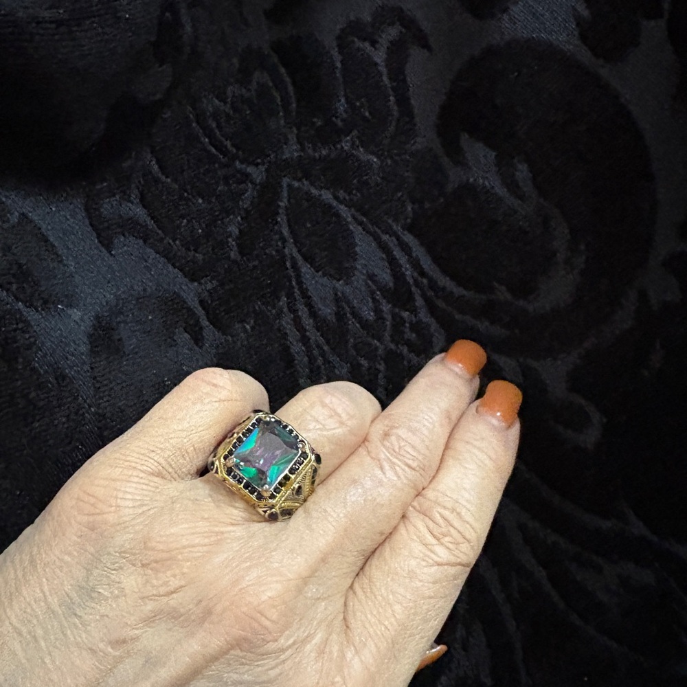 FASCINATING MULTI COLOR RING - Picture 8 of 16